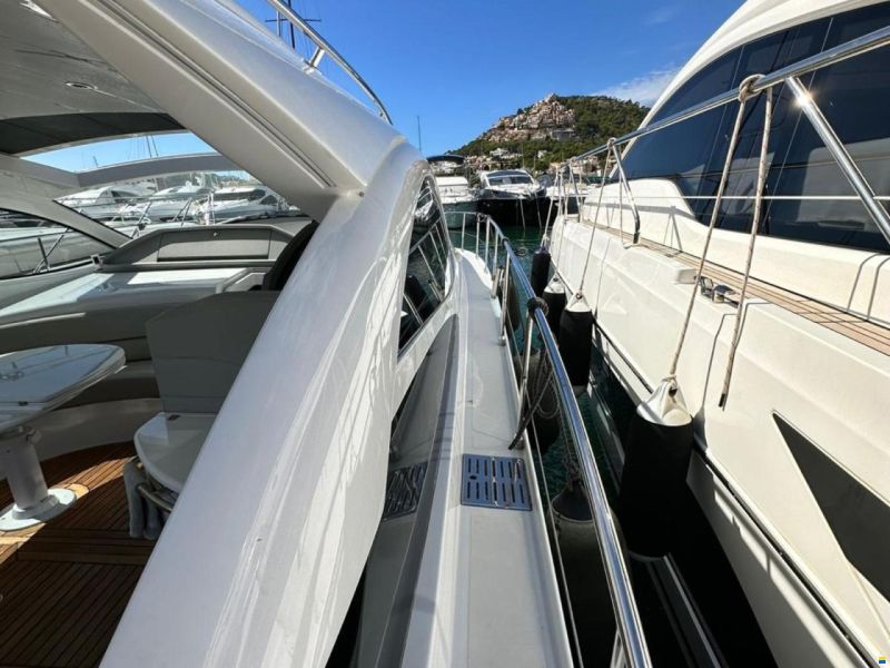 Pershing 46