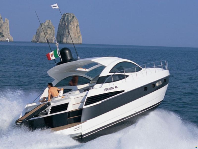 Pershing 46