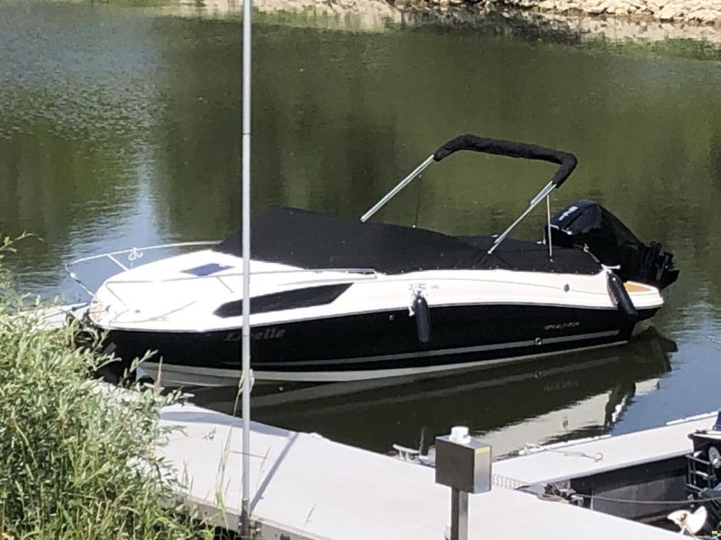 Bayliner VR5