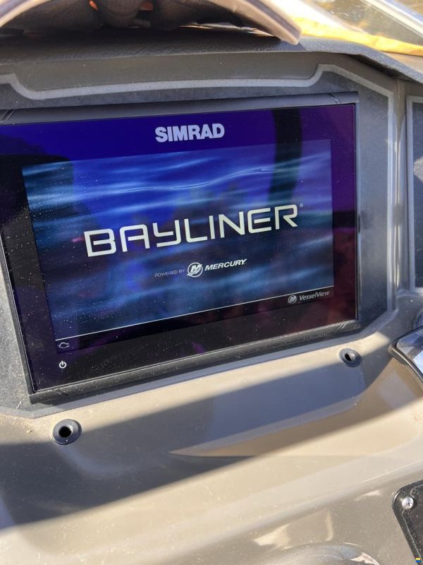 Bayliner VR5