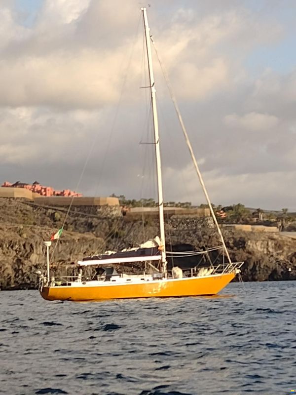 Sloop One off