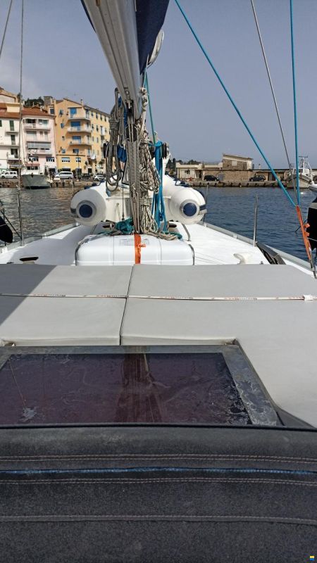 Sloop One off