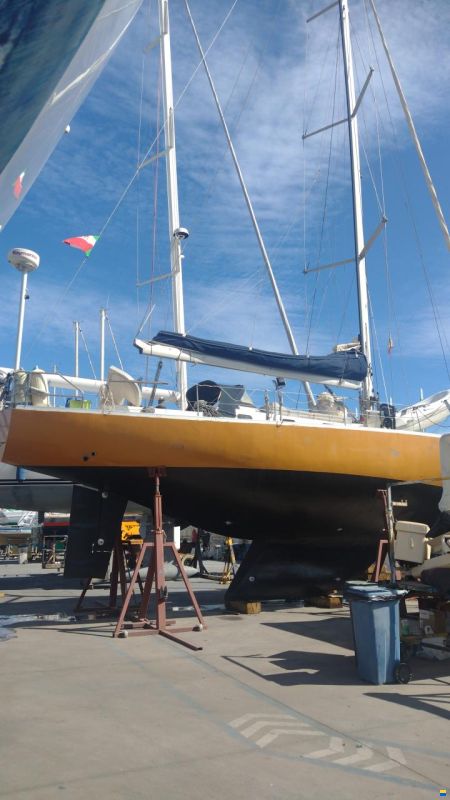 Sloop One off