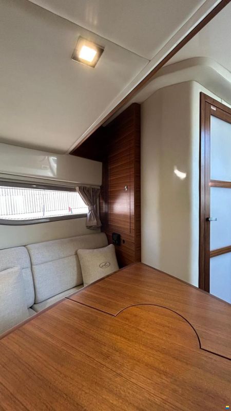 Sea Ray Sundancer 320