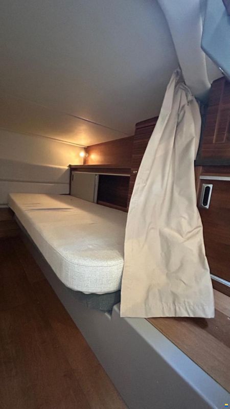 Sea Ray Sundancer 320