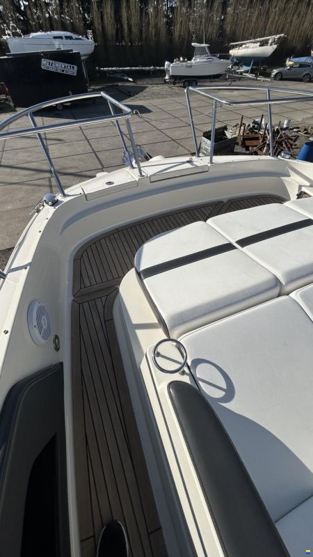 Sea Ray Sundancer 320