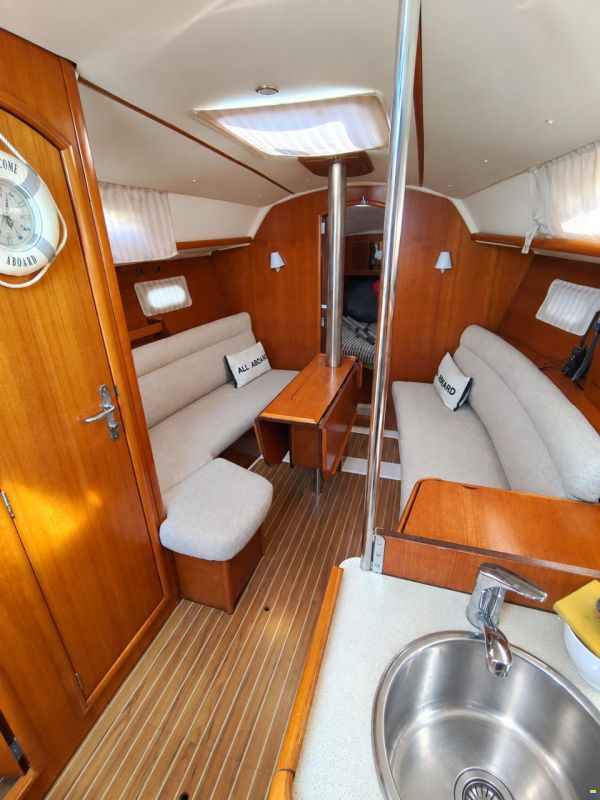Jeanneau Sun Odyssey Legend 32