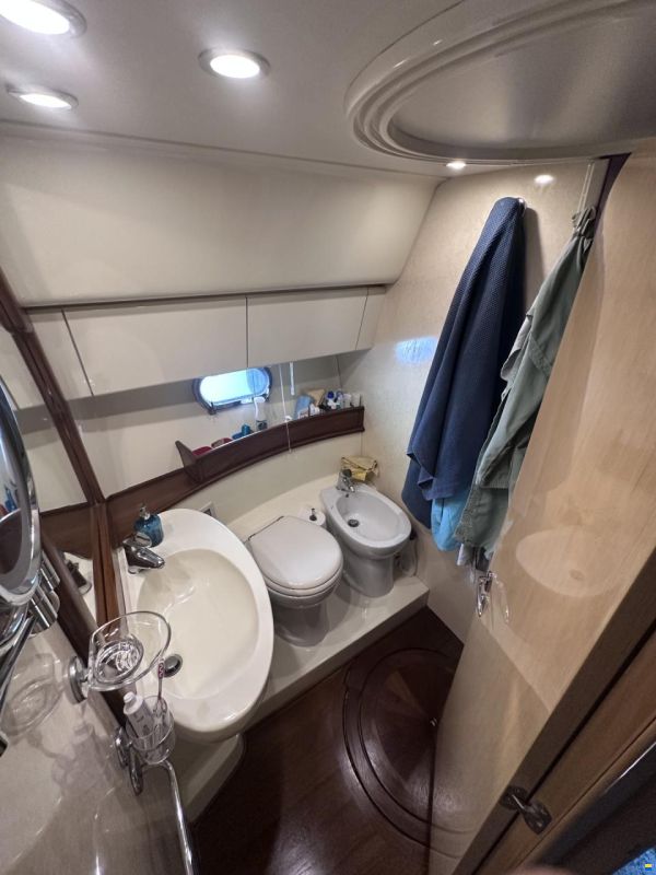 Ferretti 460