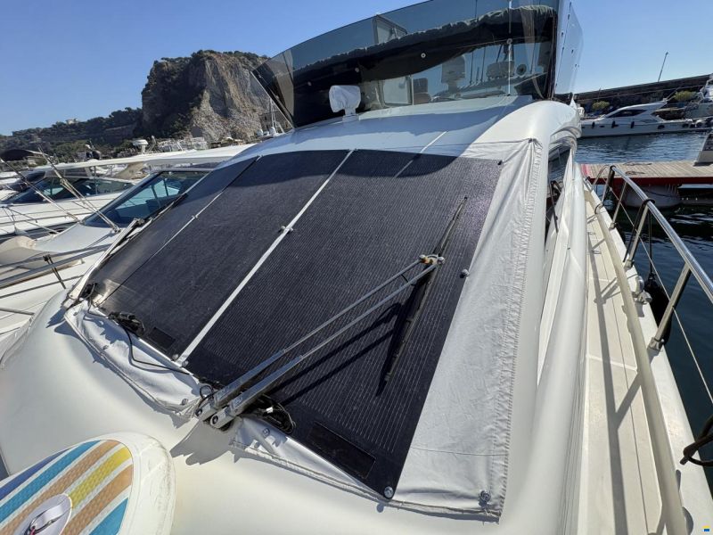 Ferretti 460