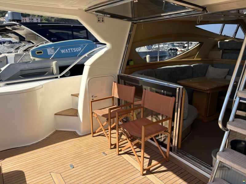Ferretti 460