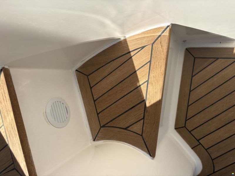 Ferretti 460