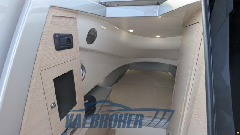 SACS STRIDER 11 Sundeck