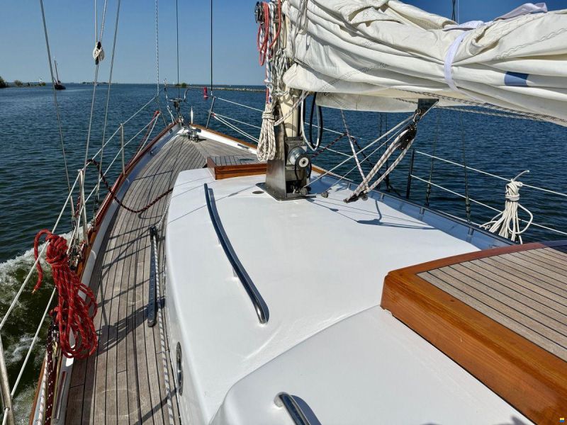Van Dam 37 One Off