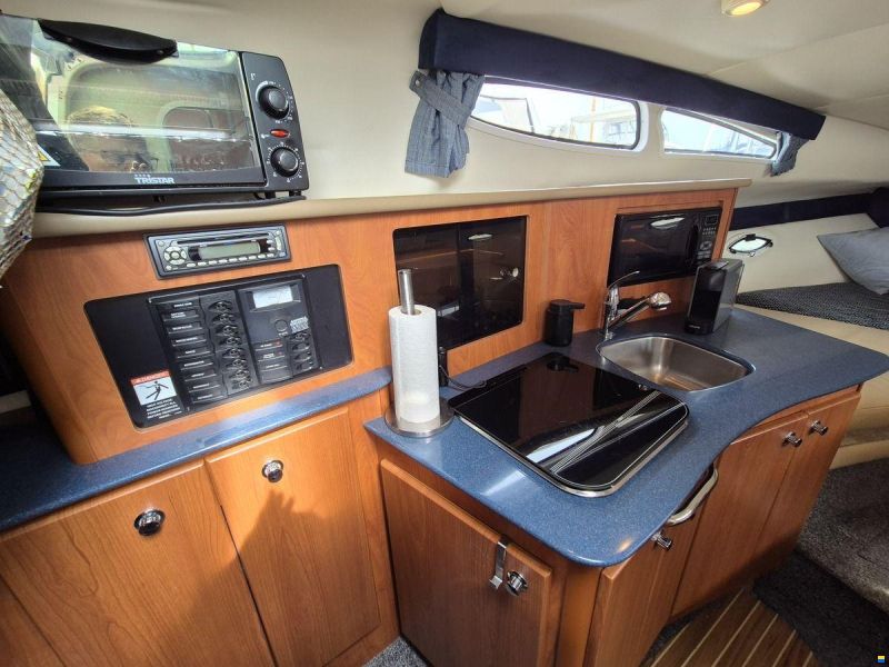 Bayliner 275