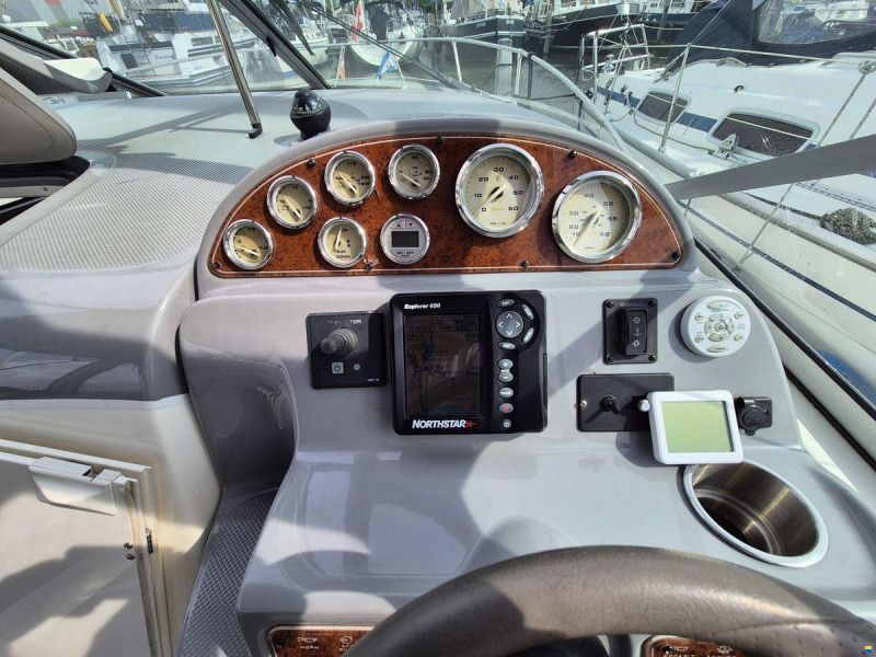 Bayliner 275