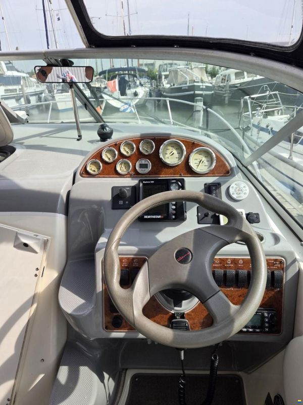 Bayliner 275