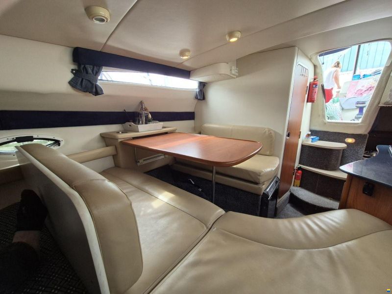 Bayliner 275