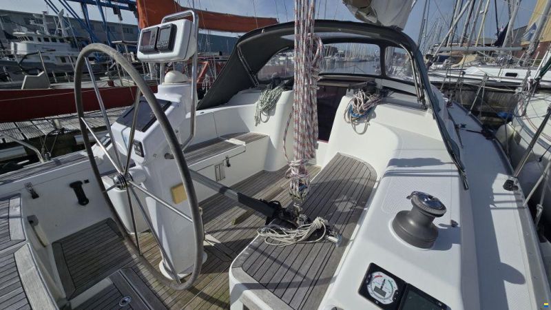 Hanse 350