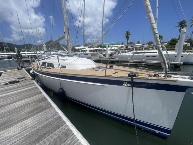 Hallberg-Rassy 340