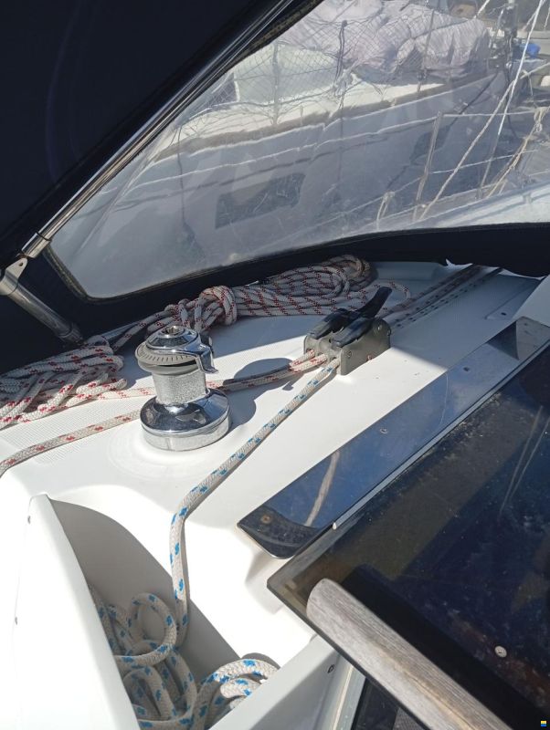 Hunter 33