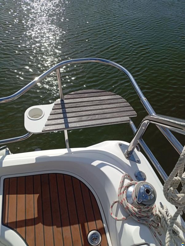 Hunter 33