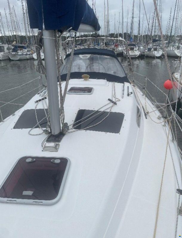 Hunter 33