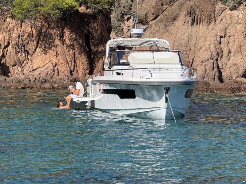 Nimbus SW 42 Targa