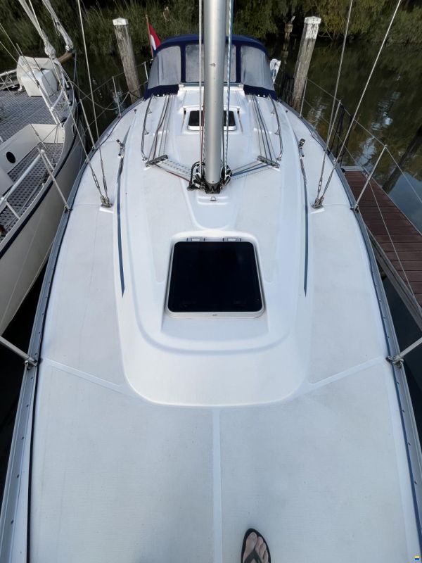 Bavaria 37-3