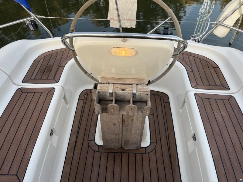 Bavaria 37-3