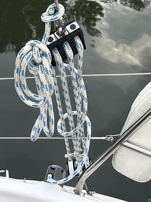 Bavaria 37-3