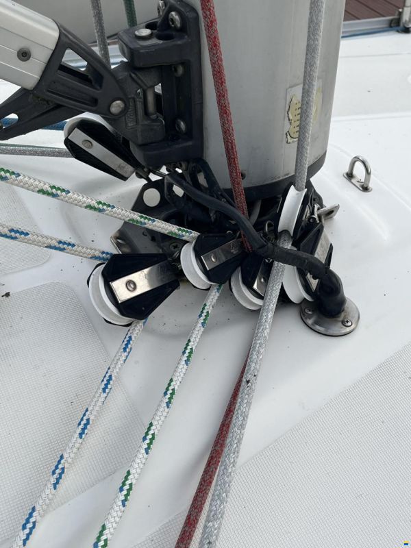 Bavaria 37-3
