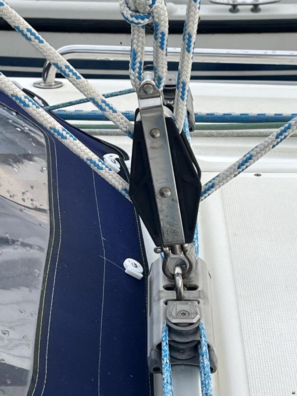 Bavaria 37-3