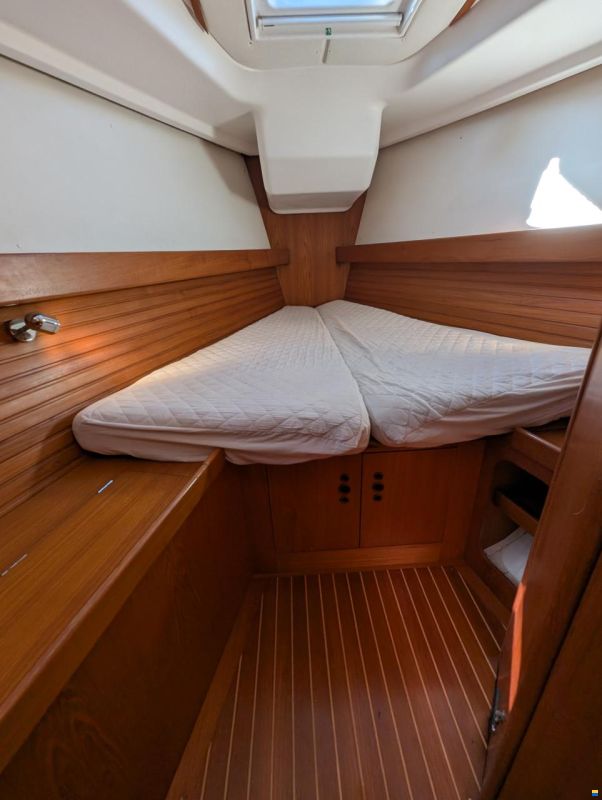 Wauquiez 40 pilot saloon