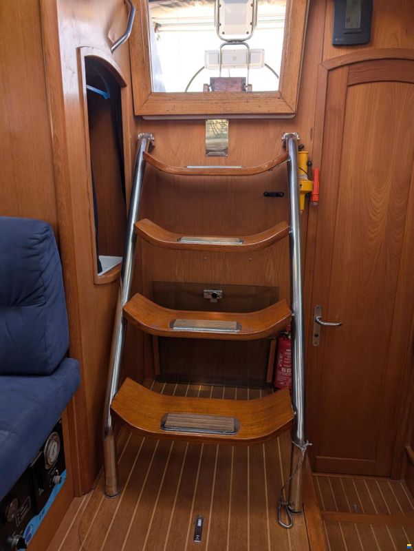 Wauquiez 40 pilot saloon