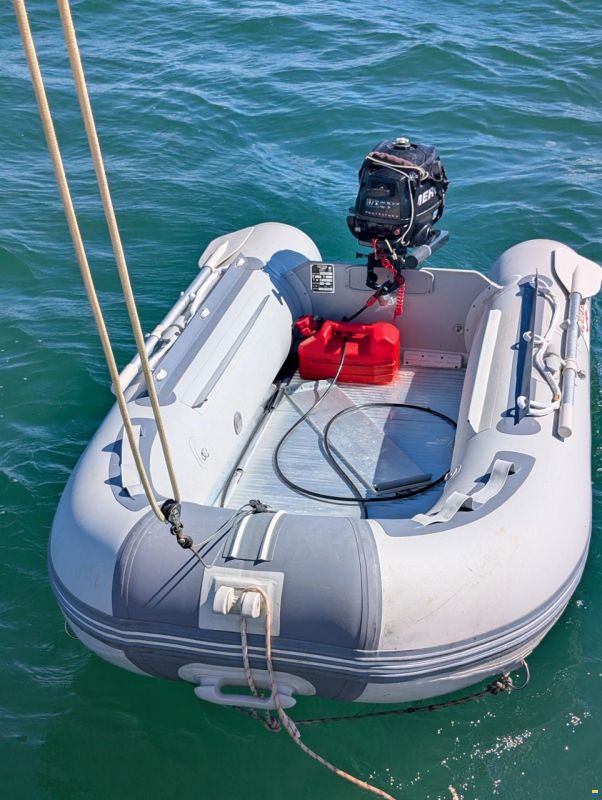 Wauquiez 40 pilot saloon