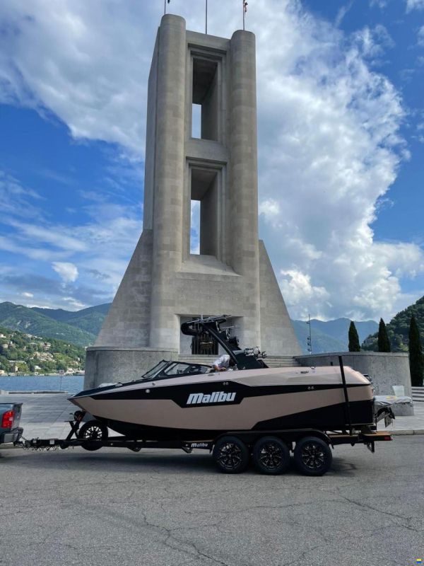 Malibu M240