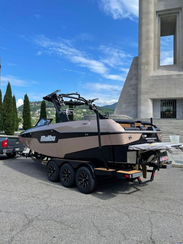 Malibu M240