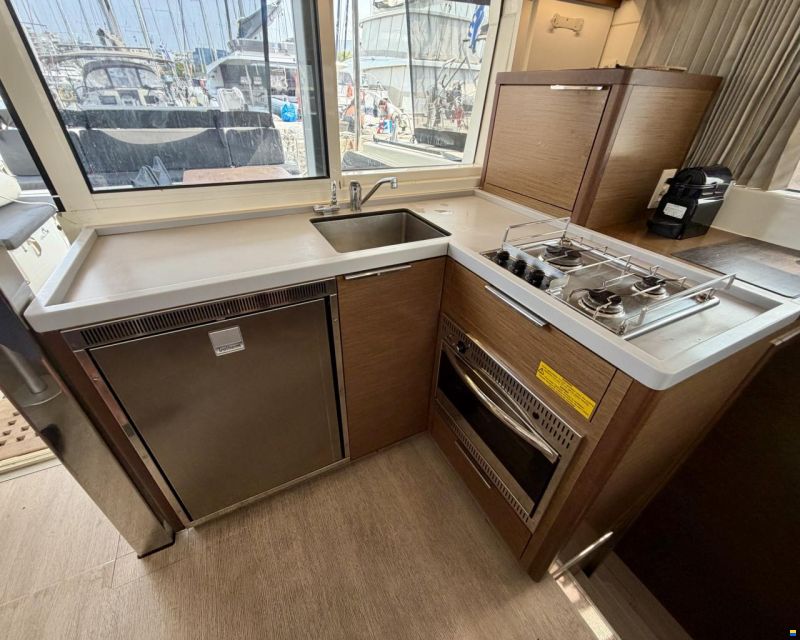 Lagoon 40