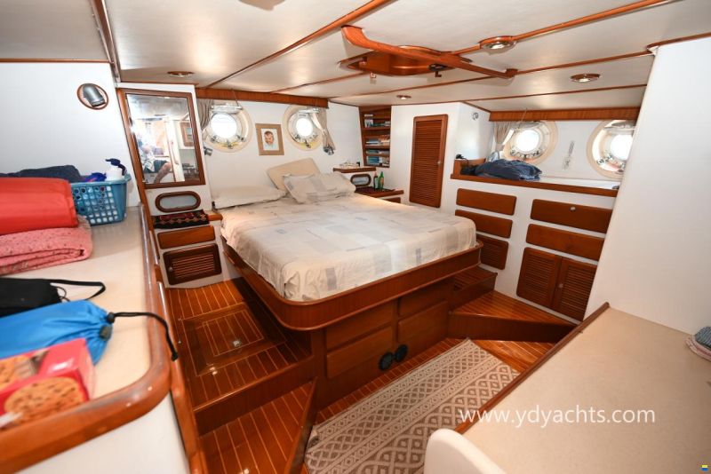 Seahorse Marine Diesel Duck 44 Trawler Motorsailer