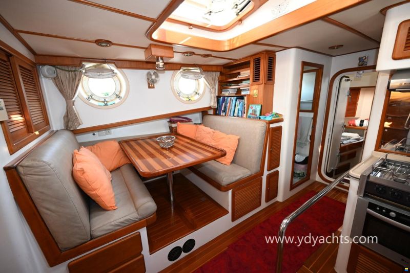 Seahorse Marine Diesel Duck 44 Trawler Motorsailer