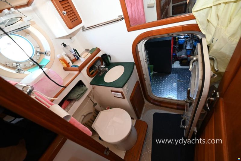 Seahorse Marine Diesel Duck 44 Trawler Motorsailer