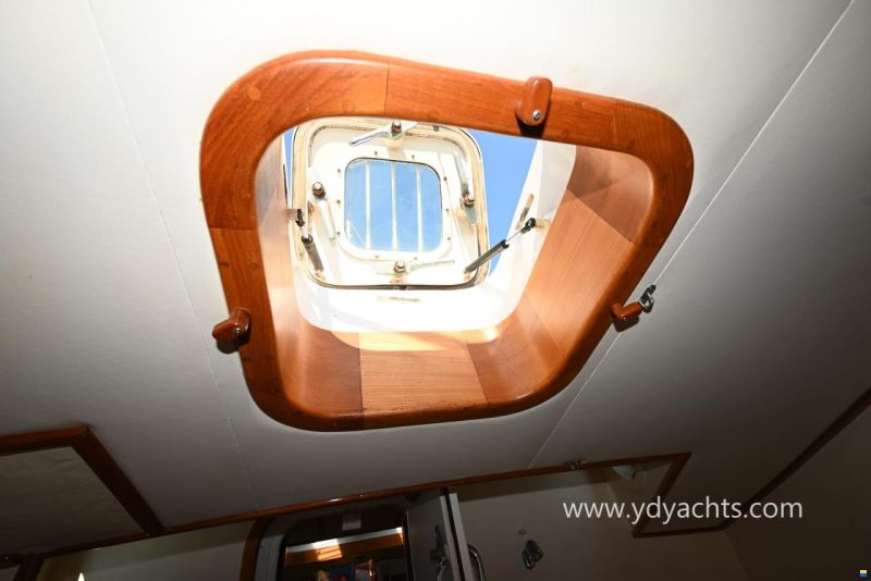 Seahorse Marine Diesel Duck 44 Trawler Motorsailer