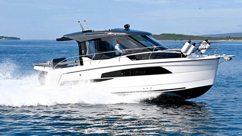 Nautic 880