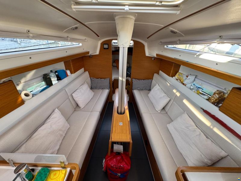 Elan 320