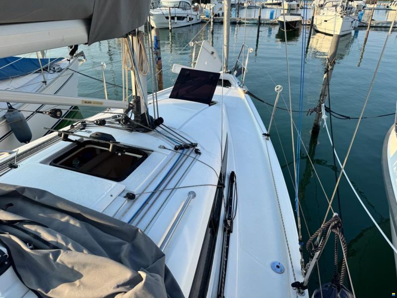 Elan 320