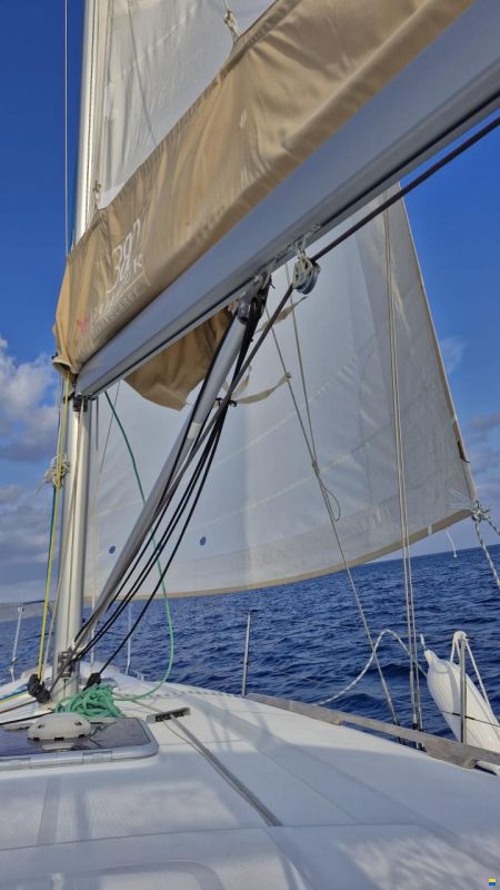 Dufour 380