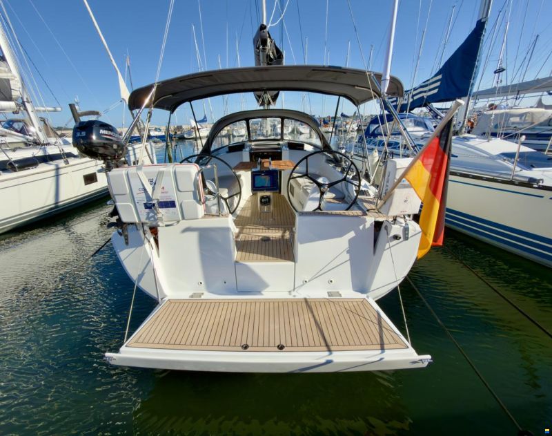 Hanse 348