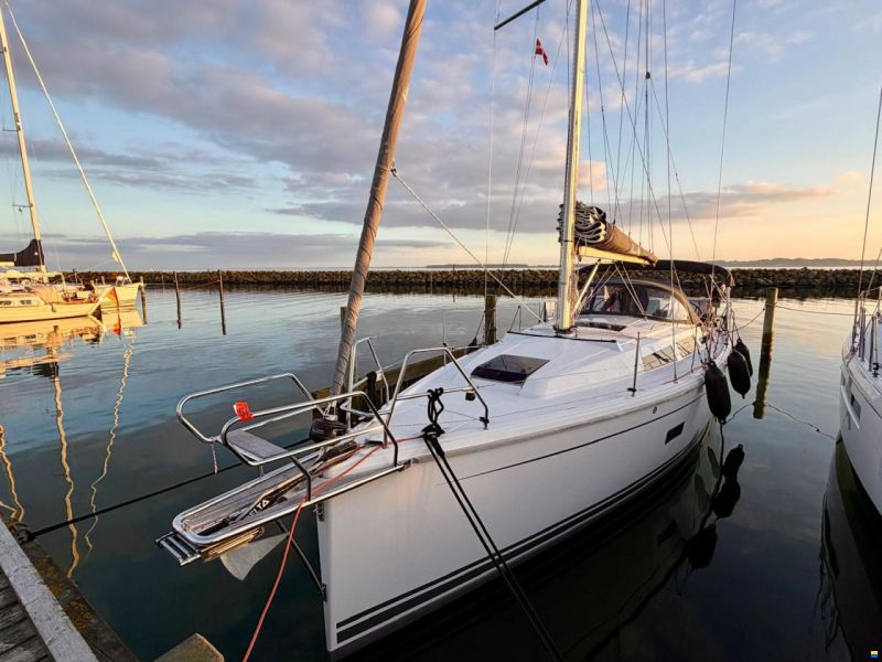 Hanse 348