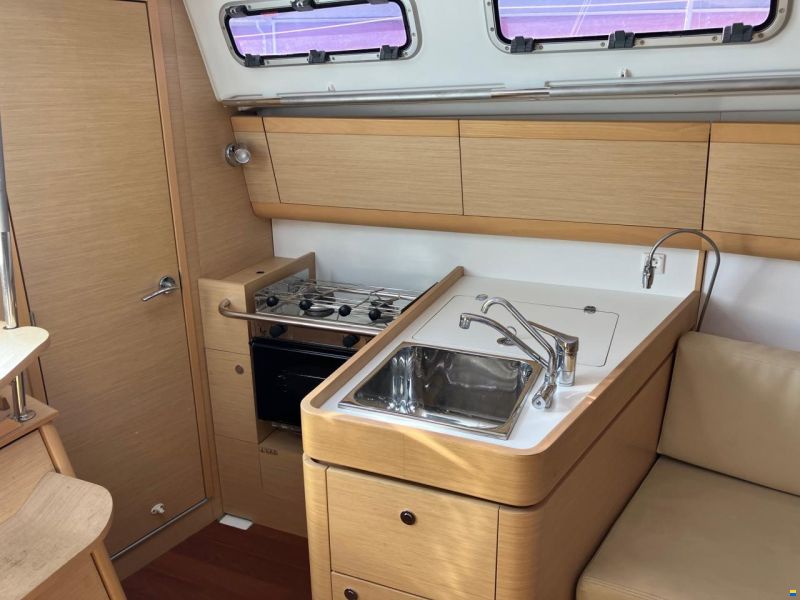 Beneteau First 35
