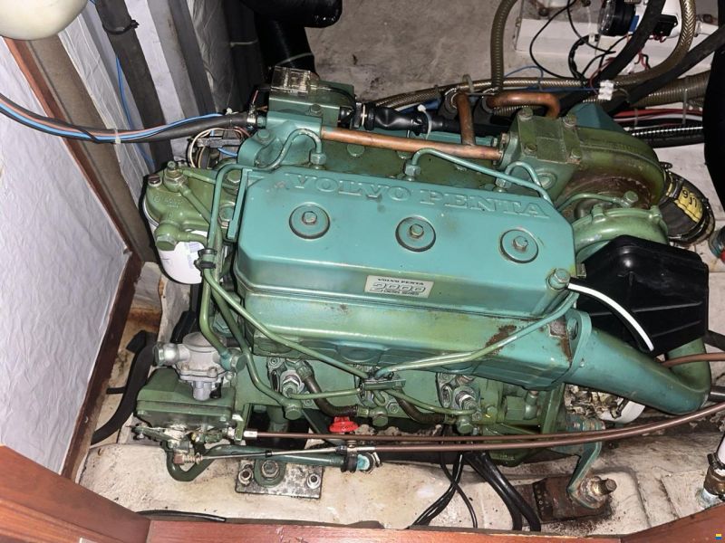 Hallberg-Rassy HR 352